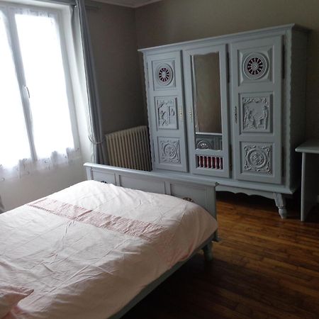 Chambre 1 Martine Hamadou Apartamento Questembert Exterior foto