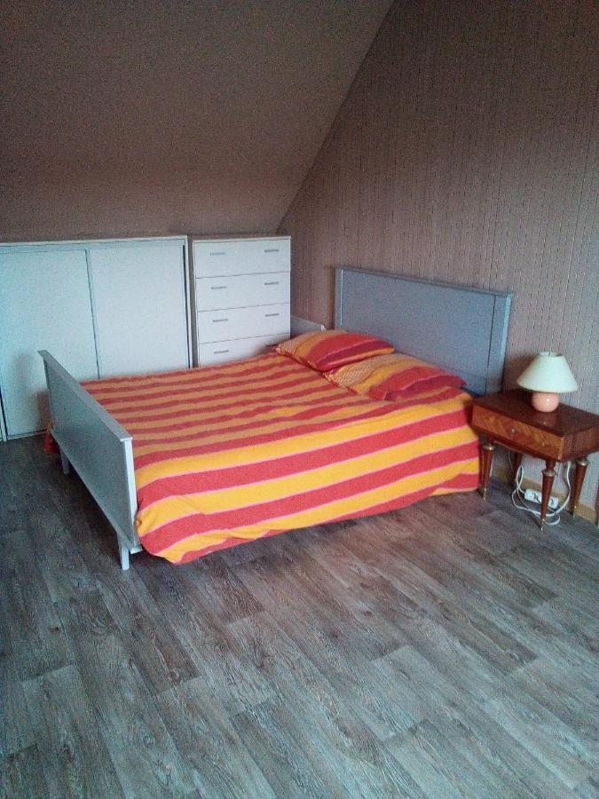 Chambre 1 Martine Hamadou Apartamento Questembert Exterior foto